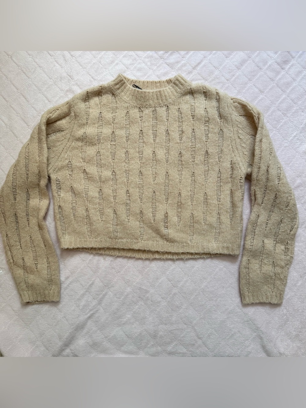 Zara Cream Knit Sweater - Girl’s 9-10 Soft Crewneck